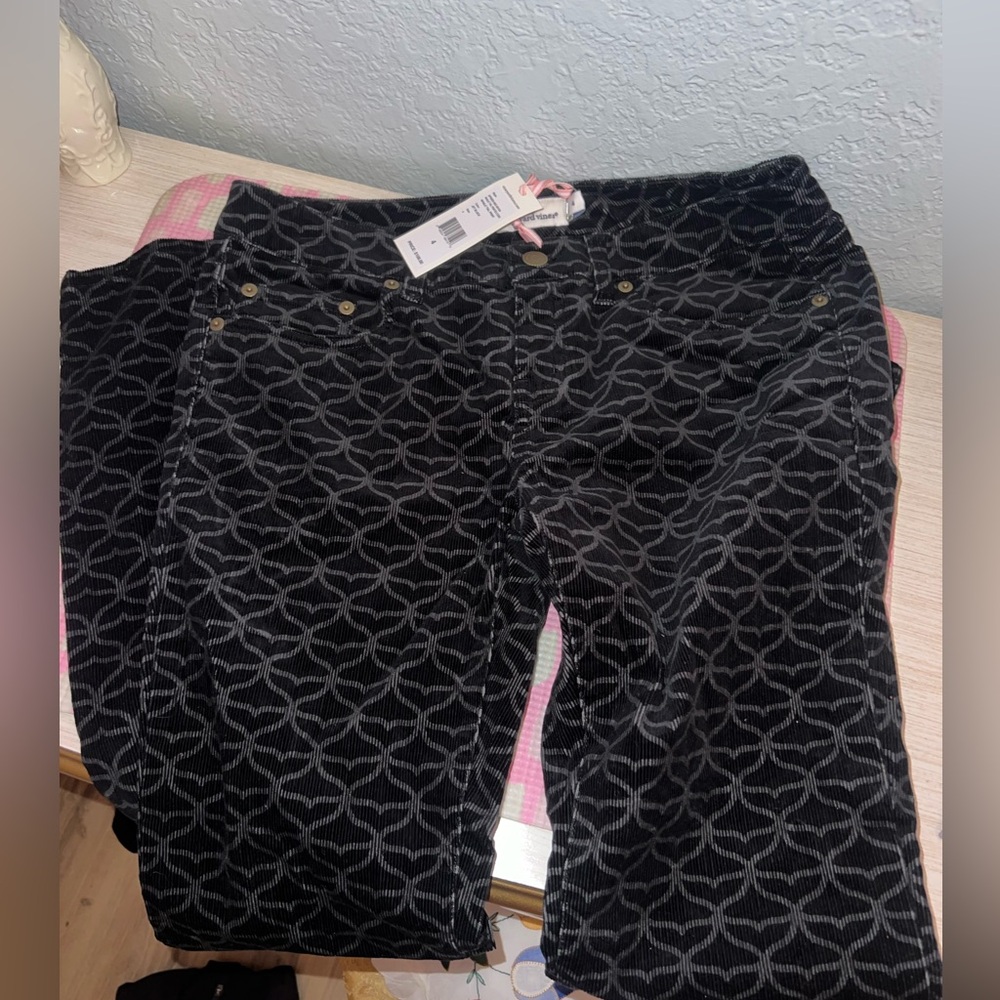 Corduroy Vineyard Vines skinny pants